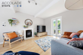 3 bed, 2 Bath, Sleeps 6, with Free Parking & WiFi, ideal for contractors and families